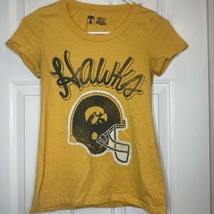 Yellow Iowa Hawkeyes T-Shirt Football University T Women’s XS